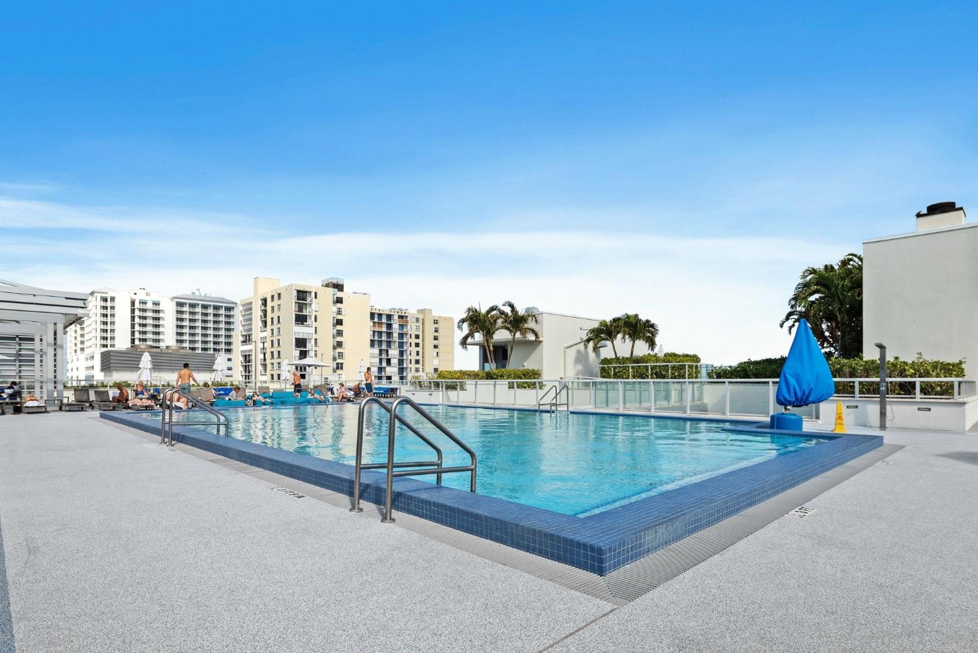 Hollywood Studios Condo Costa Zewnętrze zdjęcie